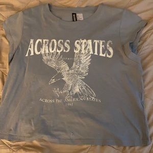 H and m graphic tee M